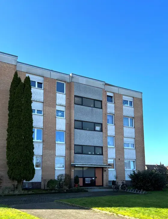 Gepflegte Eigentumswohnung mit Balkon und Garage