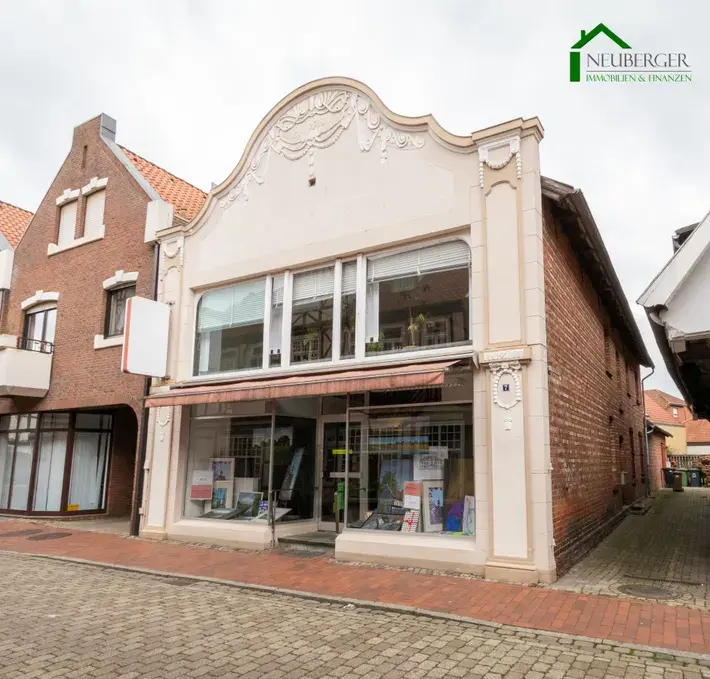 Historisches Geschäftshaus mit Betriebsleiterwohnung in der Altstadt