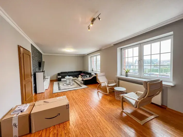 Topzentrale Maisonettewohnung mit Einbauküche