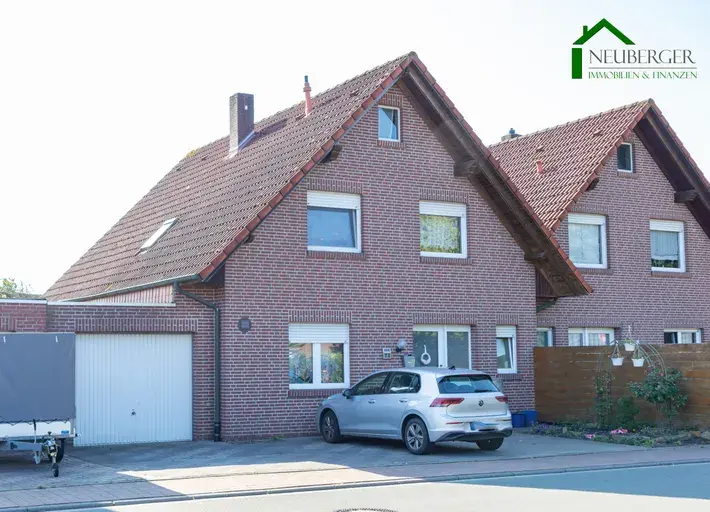 Vermietete Doppelhaushälfte mit Garage und Garten auf Eigentumsgrundstück